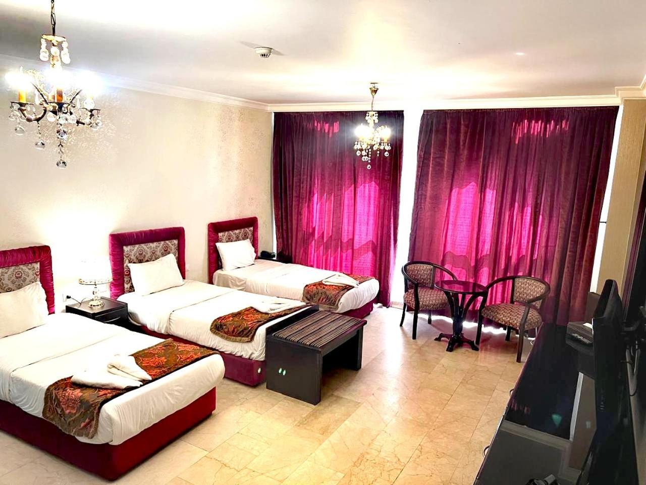 ควีน สวีท โฮเต็ล Hotel เบรุต ภายนอก รูปภาพ