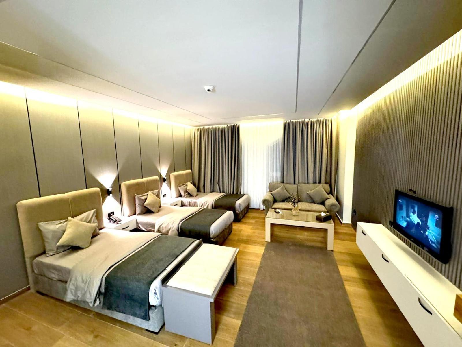 ควีน สวีท โฮเต็ล Hotel เบรุต ภายนอก รูปภาพ